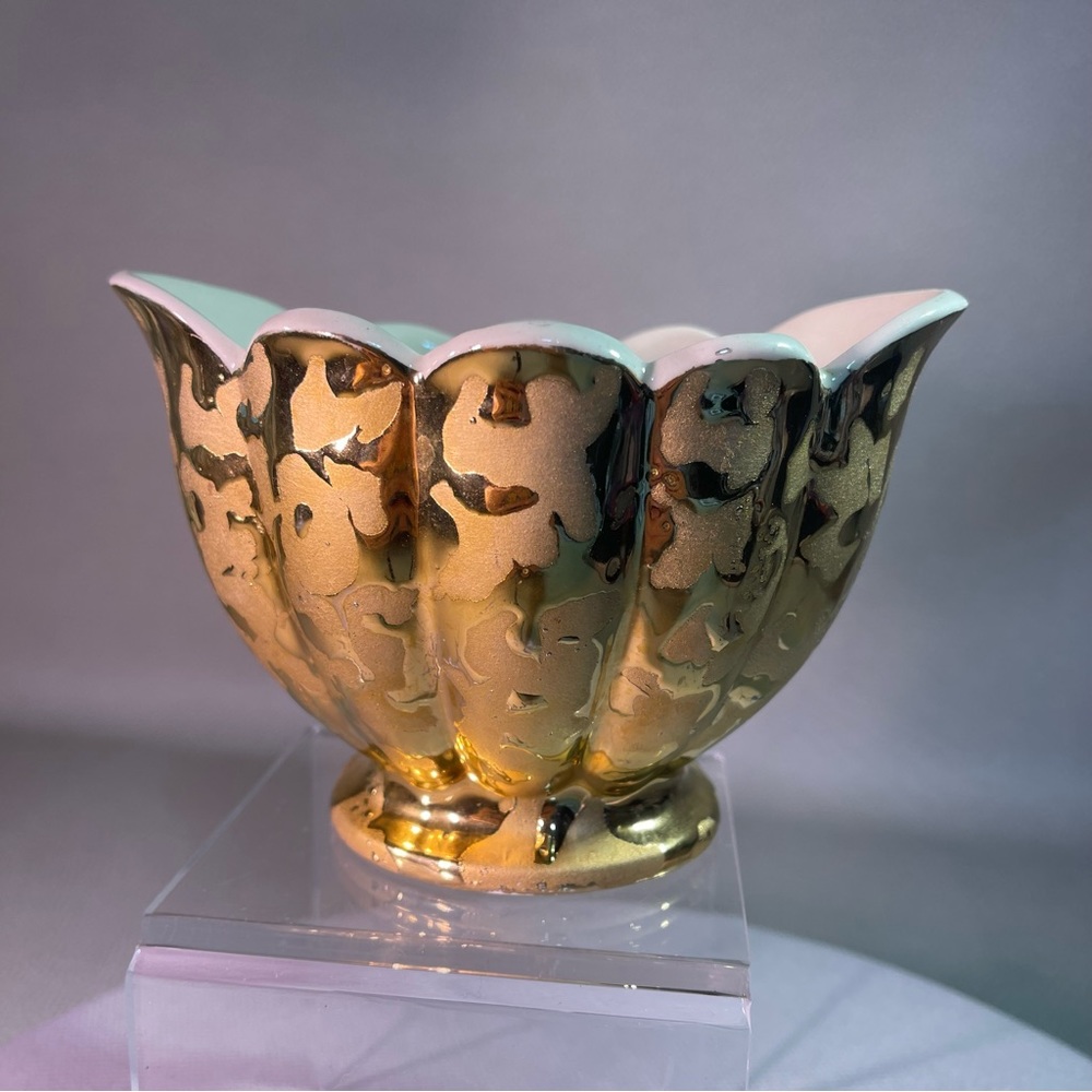 24 KT Gold Flower Pot Cased In White Made in The USA Vintage